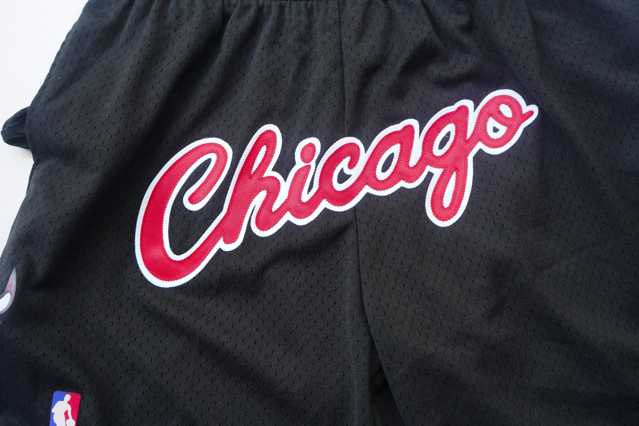 Custom Mitchell & Ness Chicago Bulls 1997-1998 "CHICAGO" Swingman Shorts