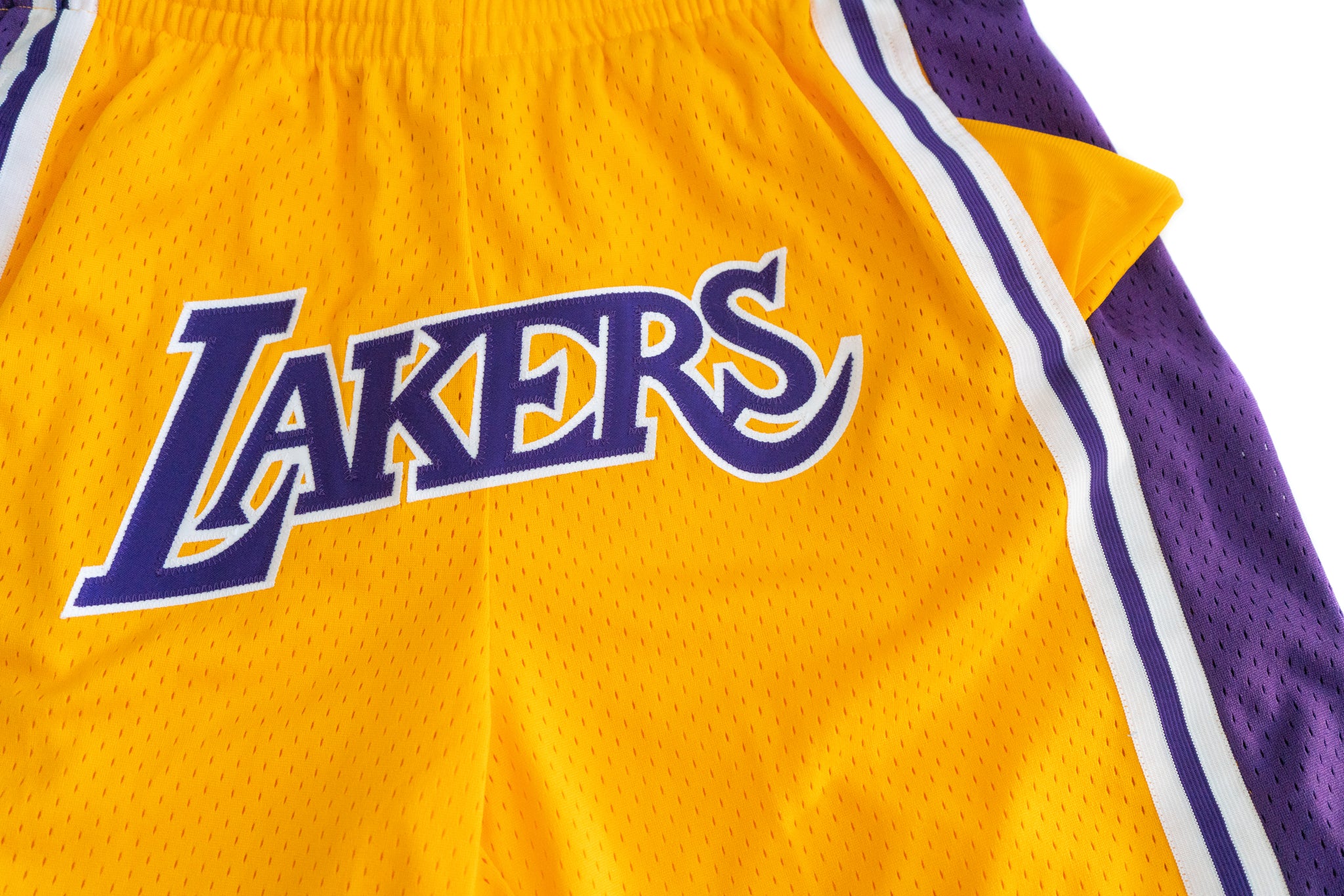 Custom Mitchell & Ness Los Angeles Lakers 1996-1997 "Lakers" Swingman Shorts (Home)