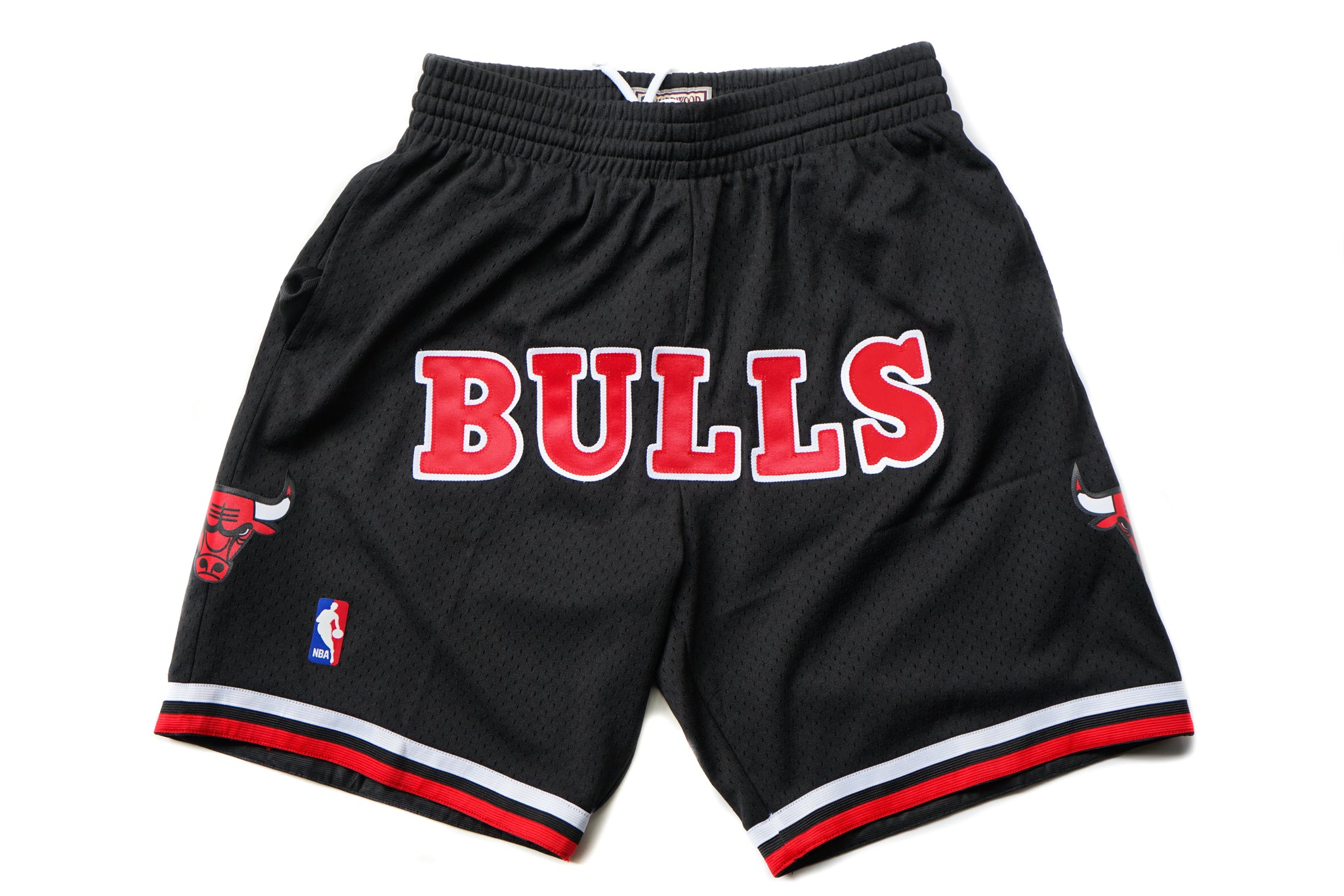 Custom Mitchell & Ness Chicago Bulls Regular Logo Black Swingman Shorts