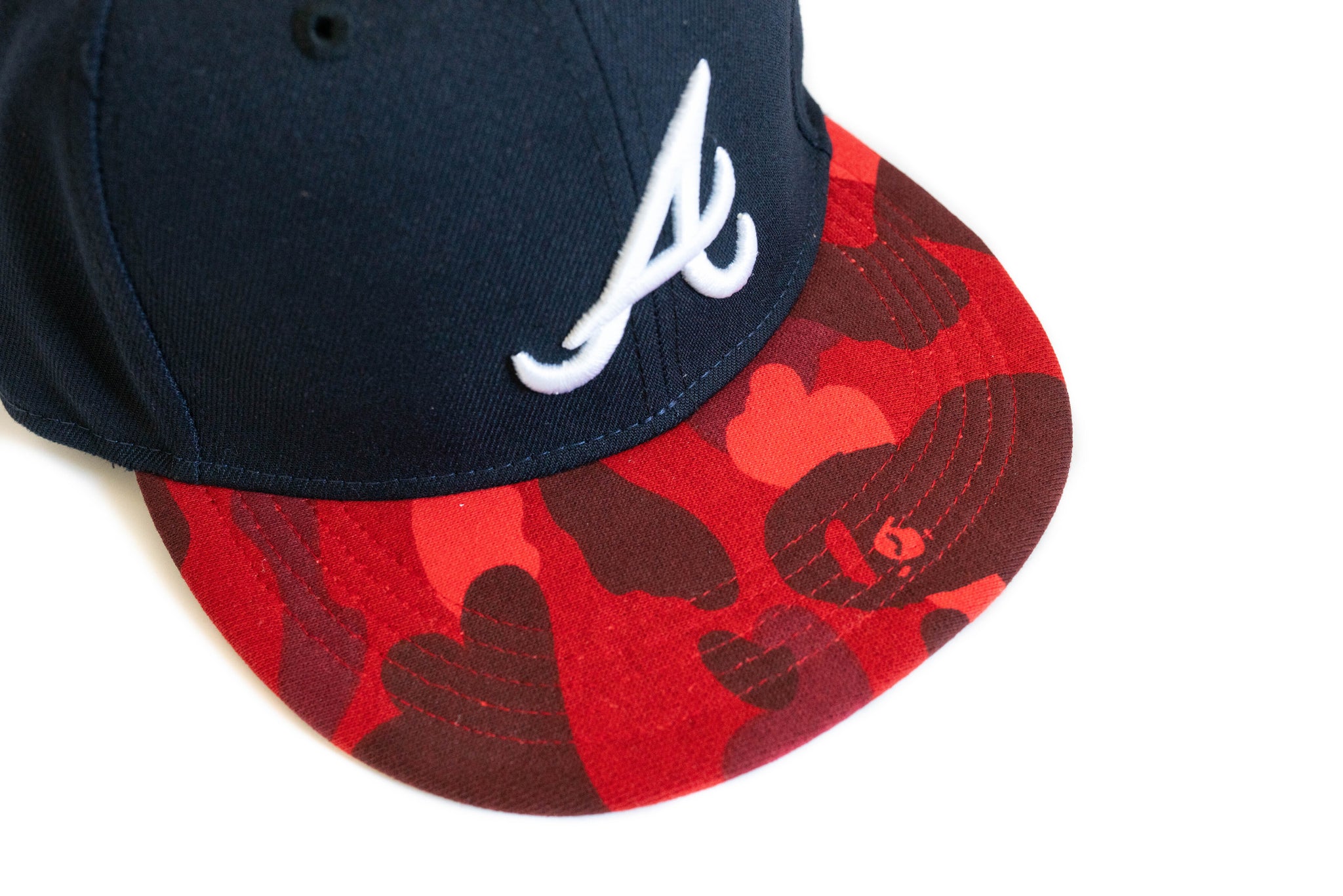 Custom BAPE x New Era Atlanta Braves Fitted (Navy/Red)