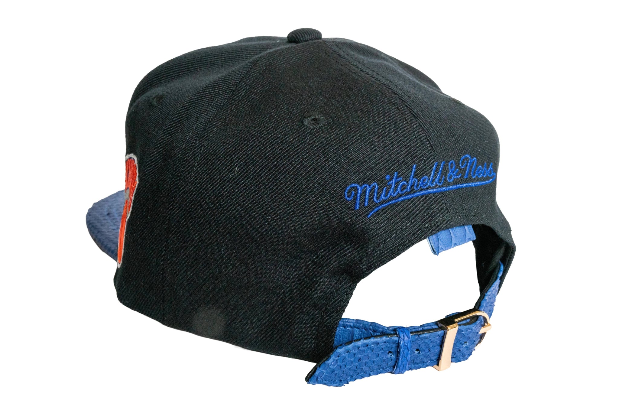 Custom Mitchell & Ness New York Knicks Simple Script Strapback