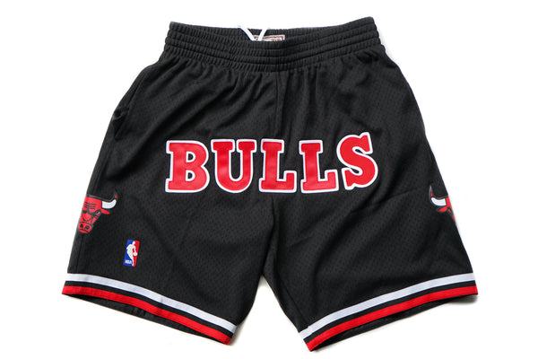 Custom Mitchell & Ness Chicago Bulls Regular Logo Black Swingman Shorts