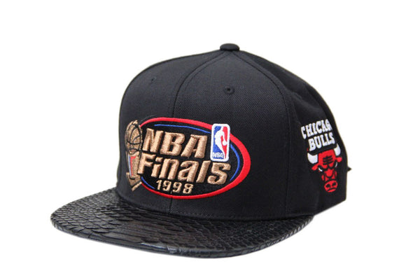 Custom Mitchell & Ness Chicago Bulls 1998 The Finals Strapback